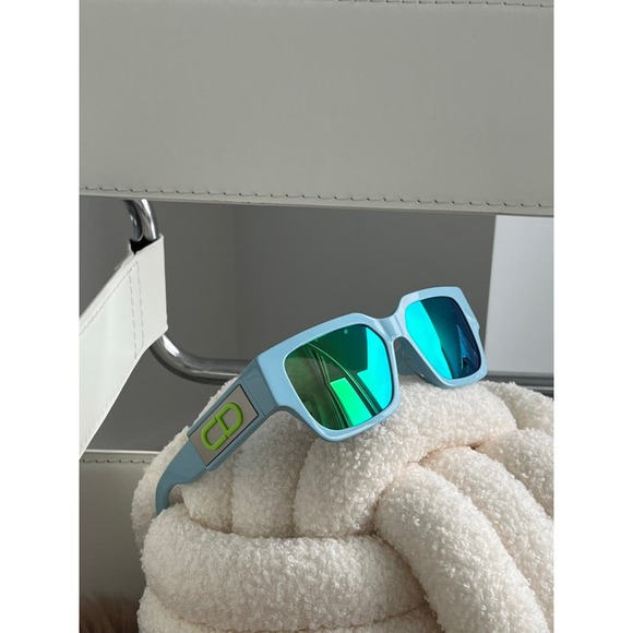 NEW Dior CD SU Sunglasses in Light Blue Green Mirror Lens - Picture 6 of 10
